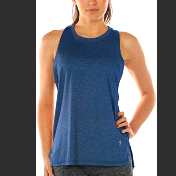 Work Out tank top racerback and exaggerated armholes - Blue color - Size Medium - Picture 5 of 15